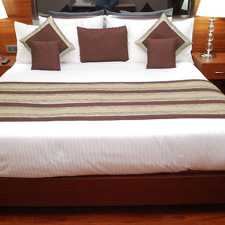 Clarks Inn, Pacific Mall Ghaziabad Εξωτερικό φωτογραφία