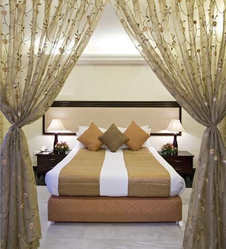 Clarks Inn, Pacific Mall Ghaziabad Εξωτερικό φωτογραφία